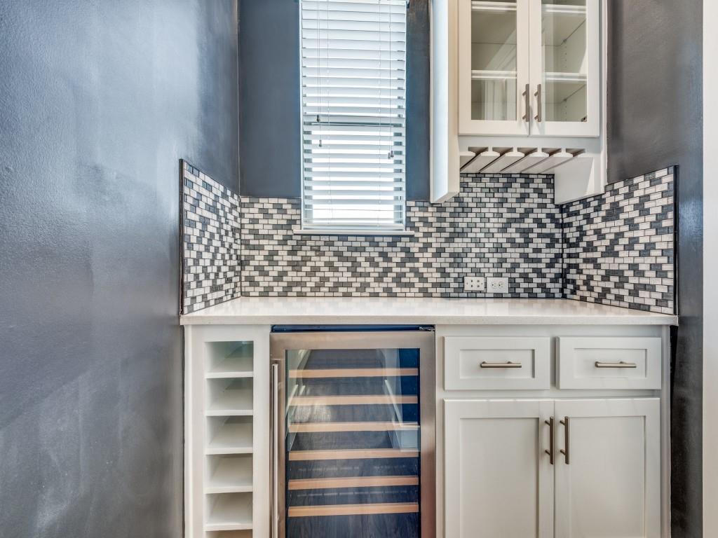 Flora Street Twnhms 02 - Residential