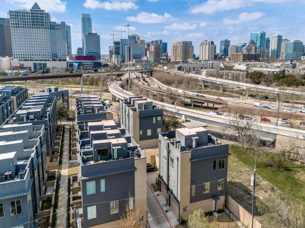 Flora Street Twnhms 02 - Residential