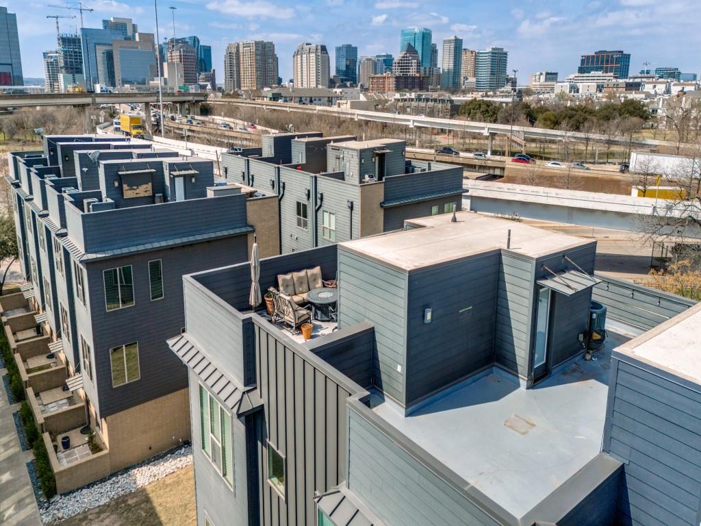 Flora Street Twnhms 02 - Residential