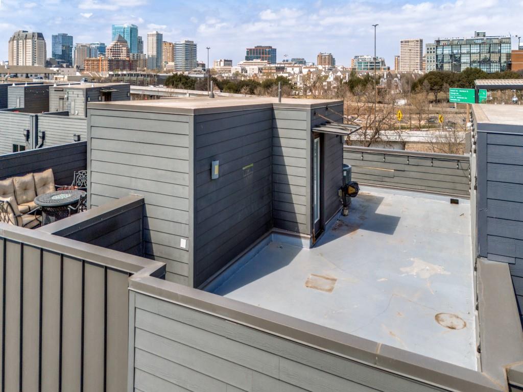 Flora Street Twnhms 02 - Residential