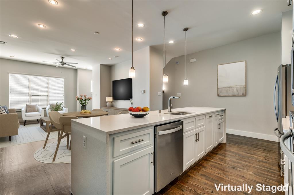 Flora Street Twnhms 02 - Residential