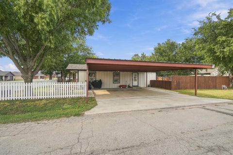 Tiny photo for 301 W 1st Street, Maypearl, TX 76064 (MLS # 21392803)