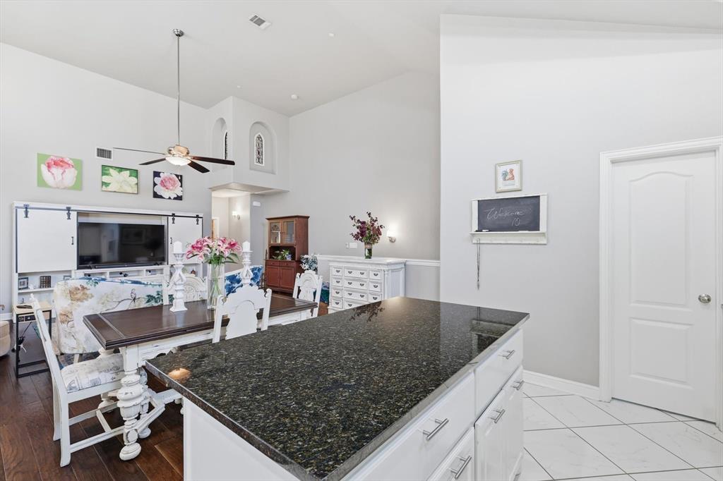 Lake Ridge Town Homes - Residential