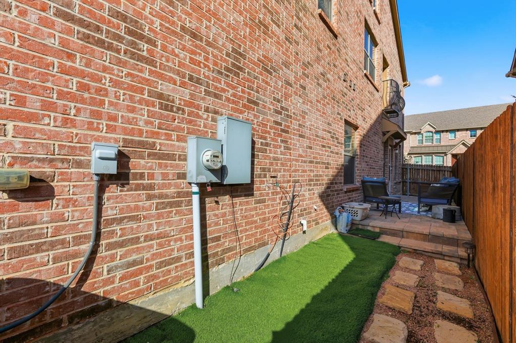 Lake Ridge Town Homes - Residential