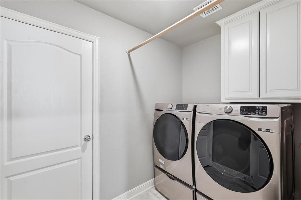 Lake Ridge Town Homes - Residential