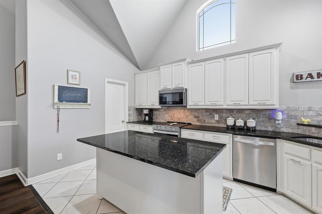 Lake Ridge Town Homes - Residential