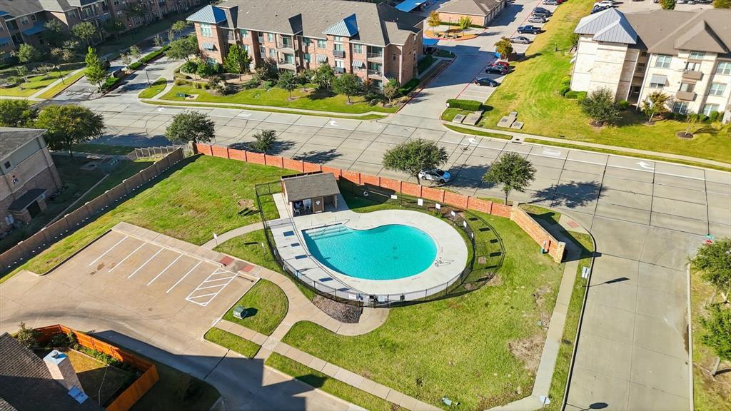 Lake Ridge Town Homes - Residential