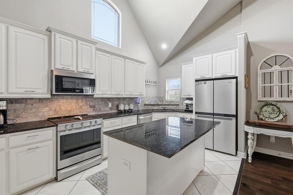 Lake Ridge Town Homes - Residential