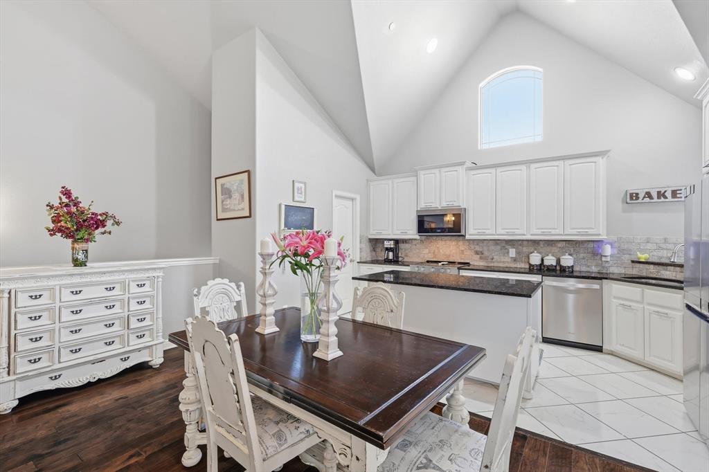 Lake Ridge Town Homes - Residential