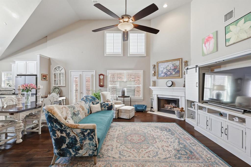 Lake Ridge Town Homes - Residential