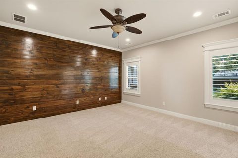 Photo of 321 W Jefferson Street, Van Alstyne, TX 75495 (MLS # 21315565)
