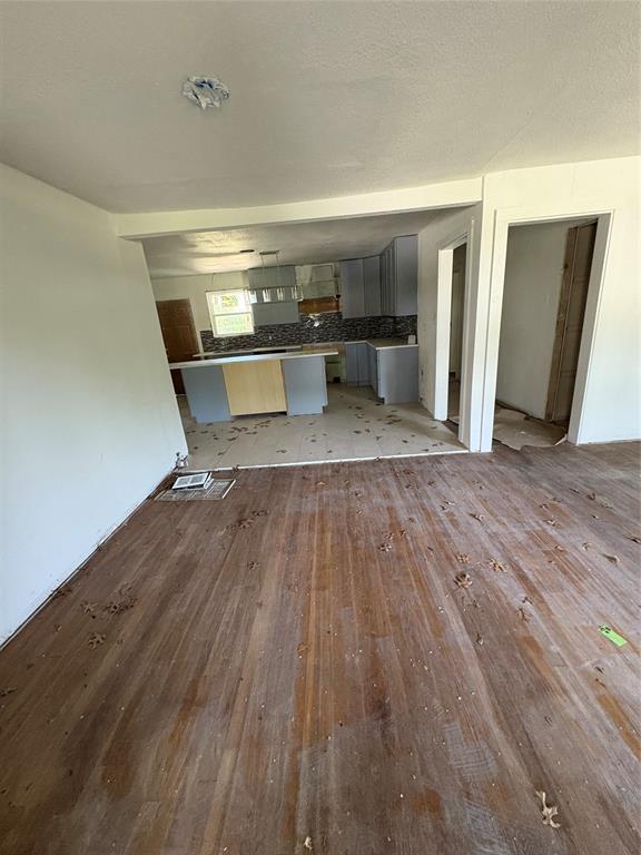 Claremont 03 Inst - Residential