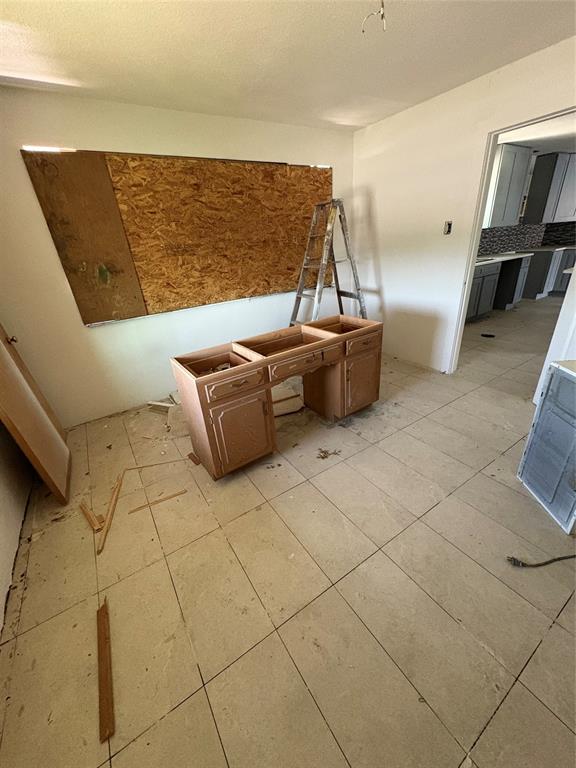 Claremont 03 Inst - Residential