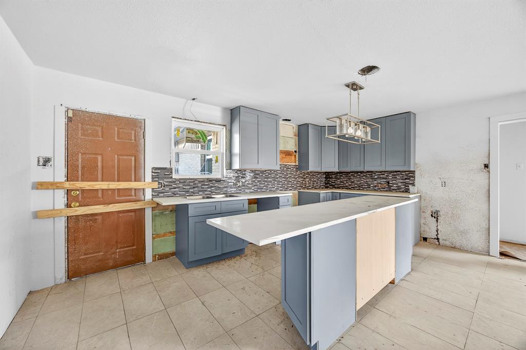 Claremont 03 Inst - Residential