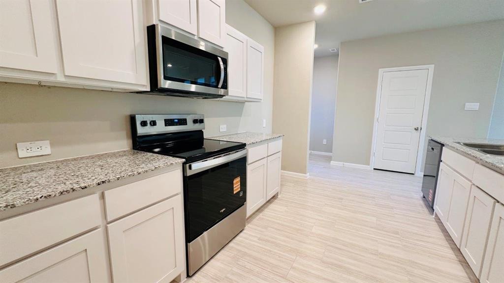 3125 PECAN FARM Lane