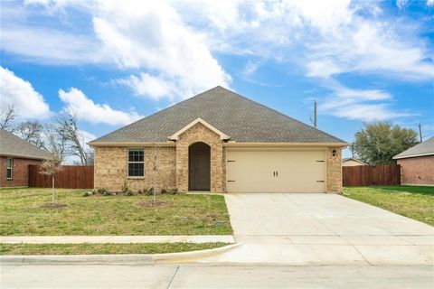 1900 Sandy Knoll Drive Kaufman TX 75142