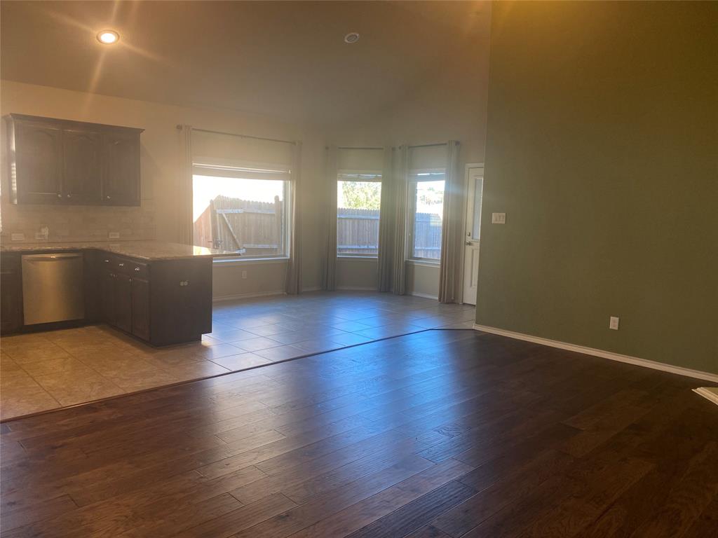 Westover Village Estates Ph - Residential