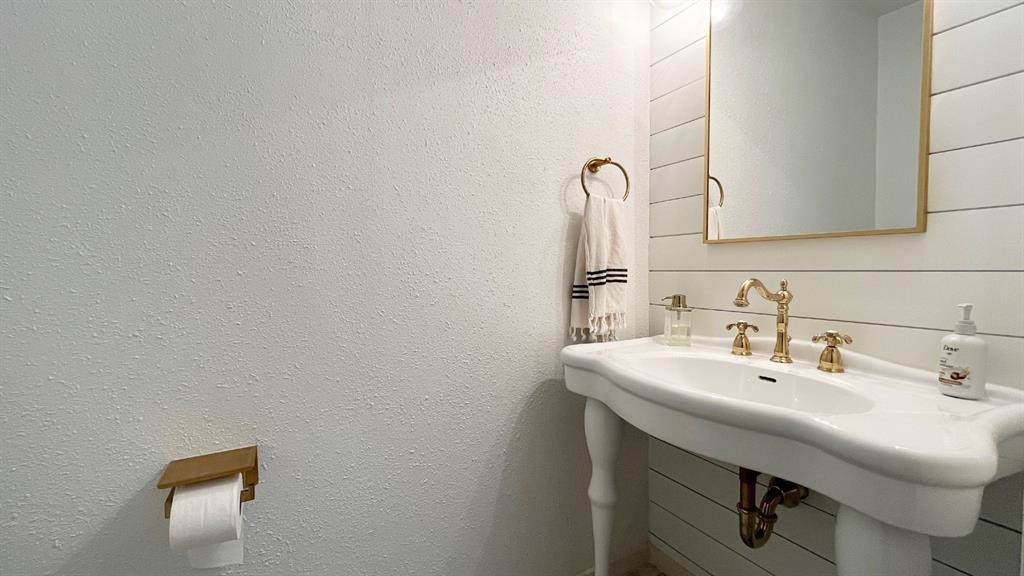 Chapel Downs Sec 04 - Residential Lease