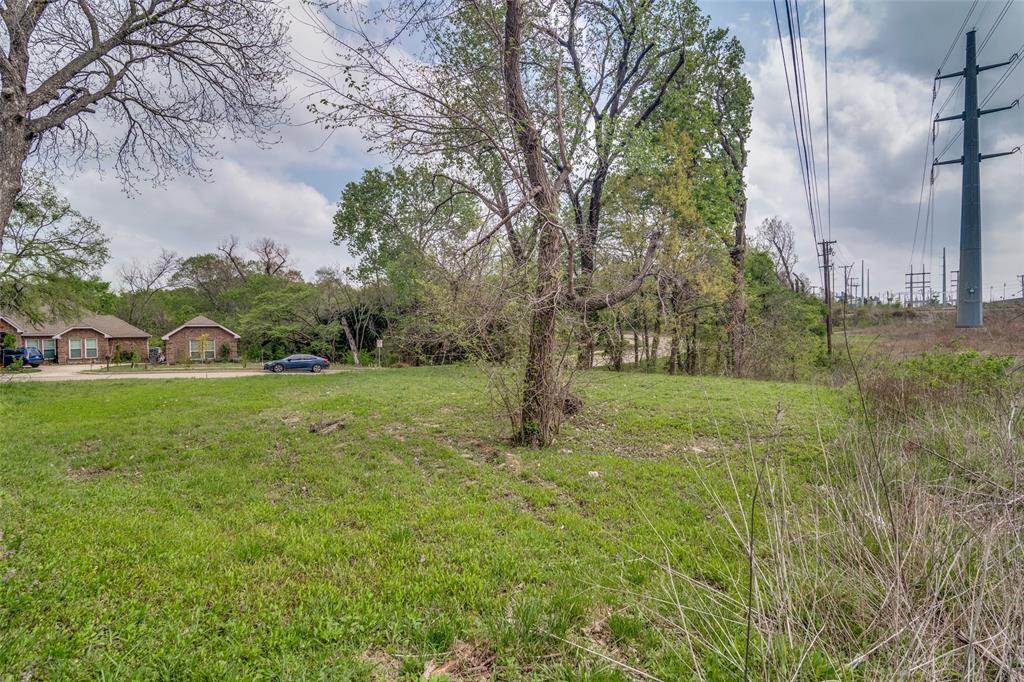 5101 Edgewater Drive