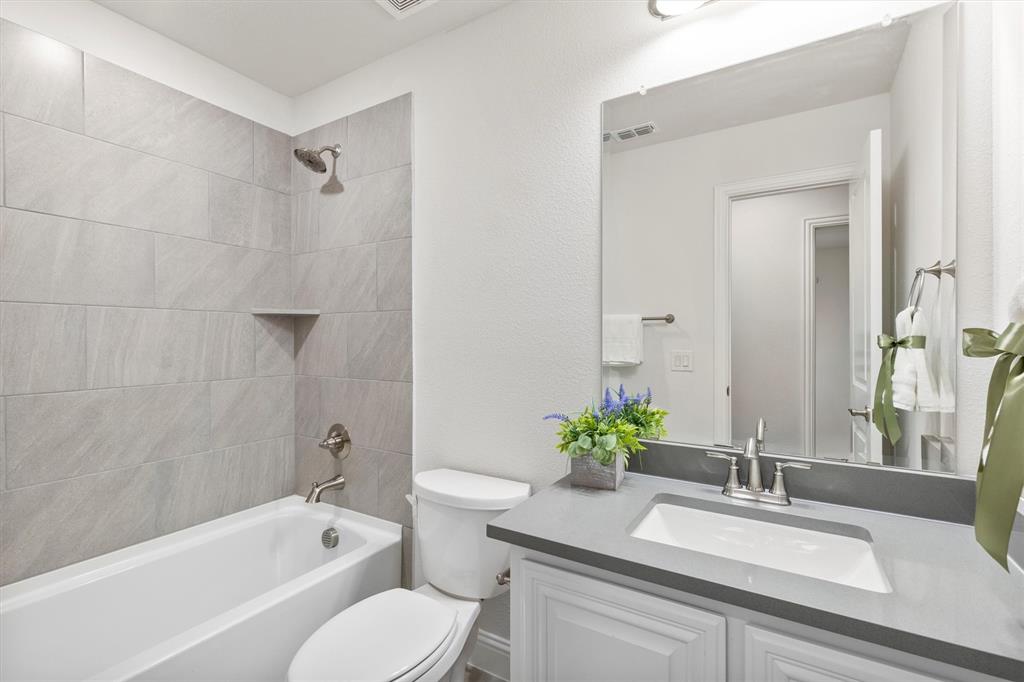 Paloma Crk South Ph 11c - Residential Lease