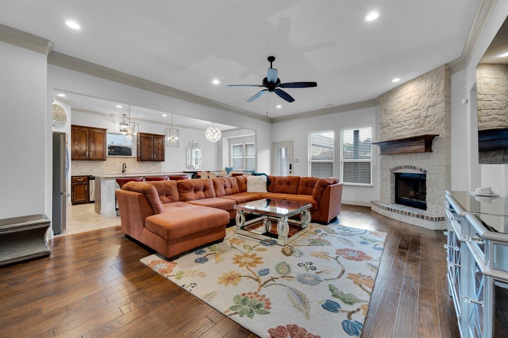 3016 Capital Hill Drive