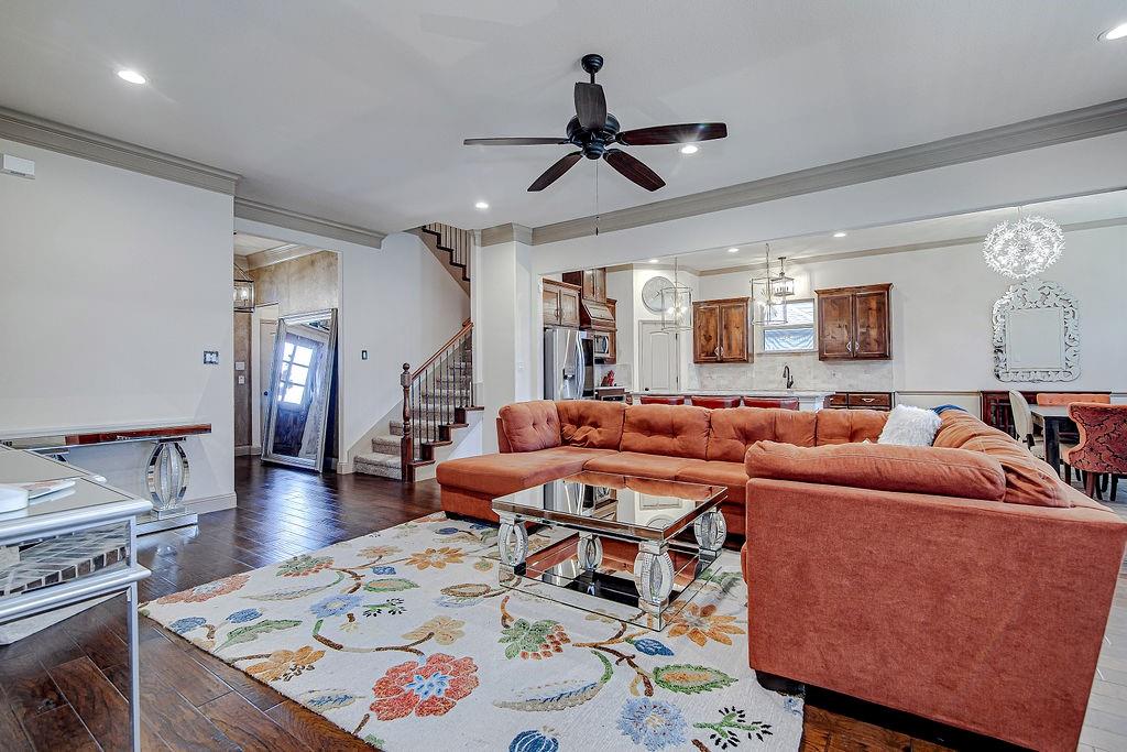 3016 Capital Hill Drive