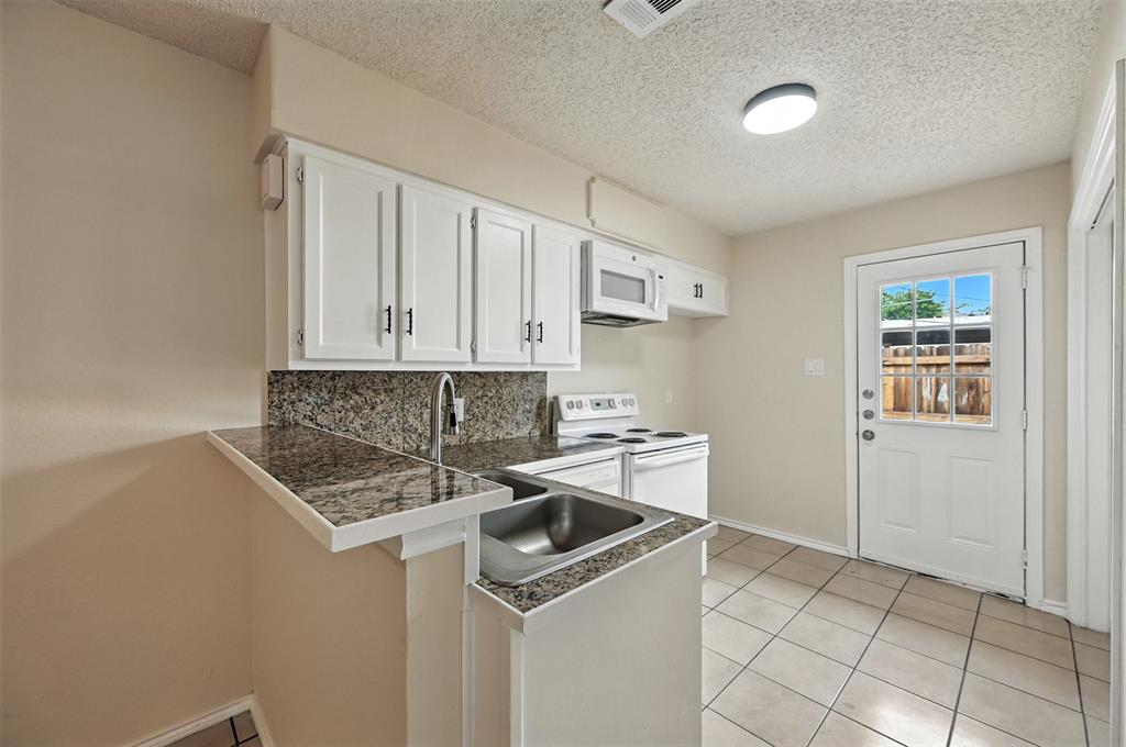 Guerin Square - Residential Lease