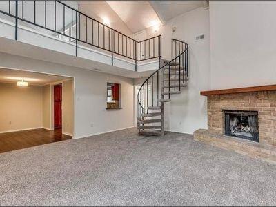 815 W Rochelle Road