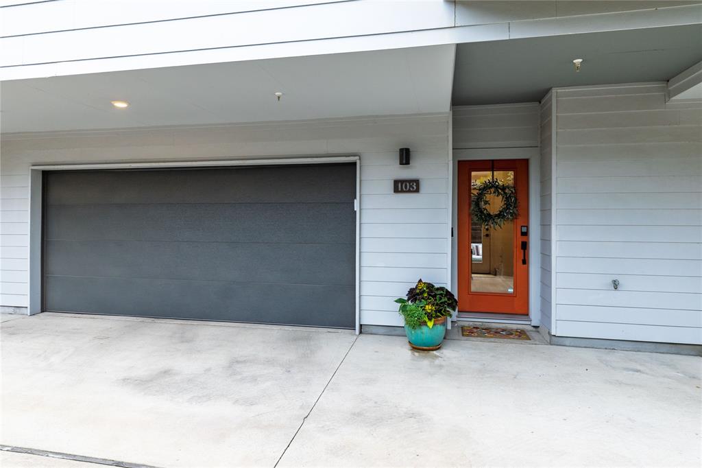 Elk Hill - Residential