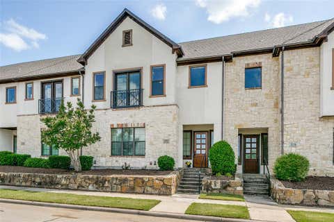 Photo of 1132 Hemingway Lane, Irving, TX 75063 (MLS # 21347656)