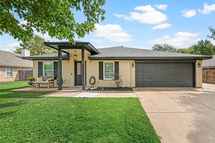 Photo 1 of 35 — 705 Western Trail, Keller, TX 76248