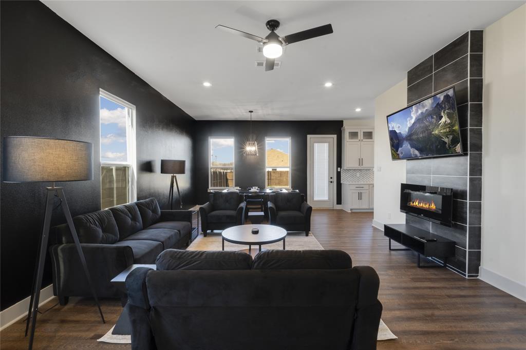 Eagle Ford Gardens - Residential