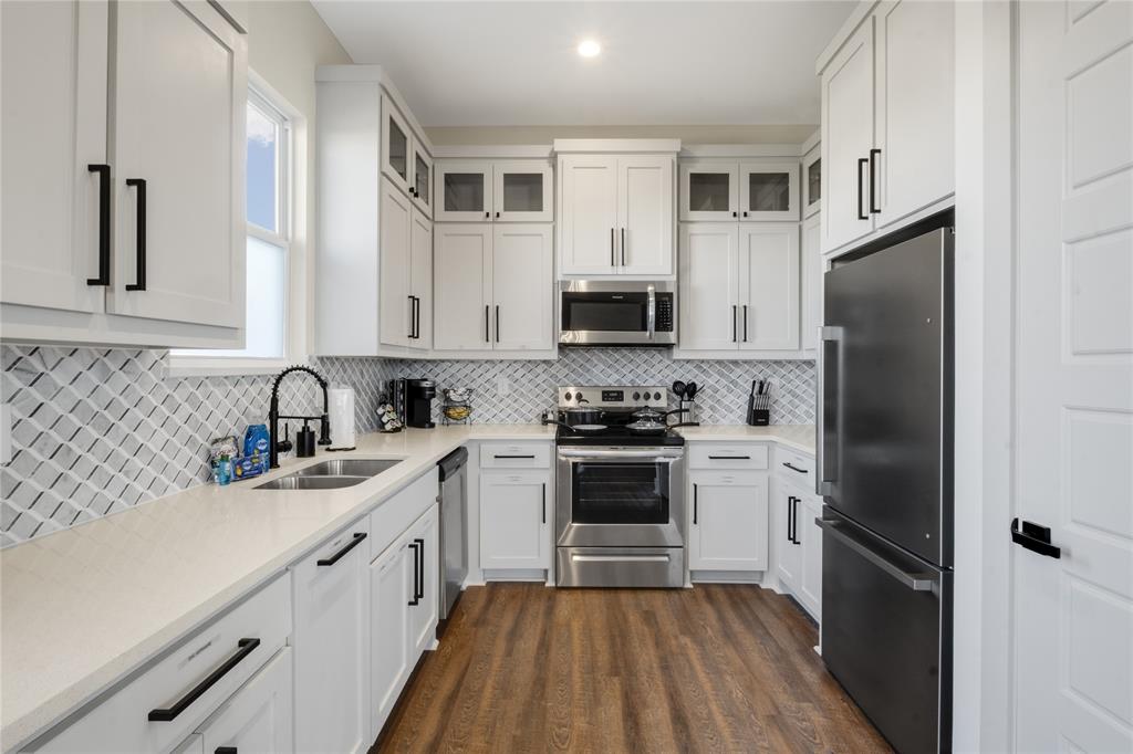 Eagle Ford Gardens - Residential