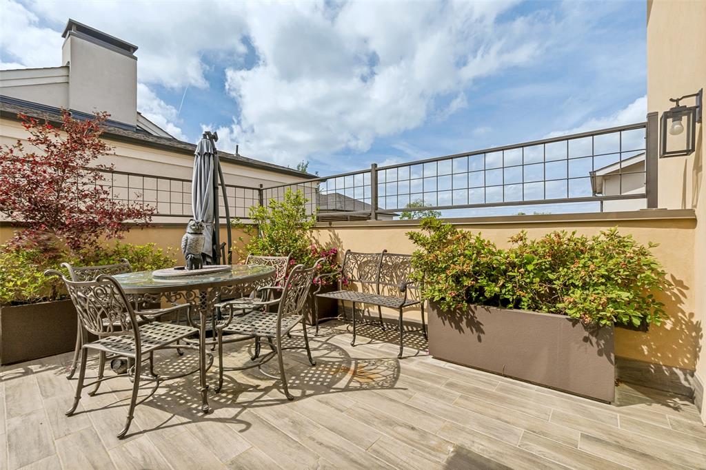 Bentley Place - Residential