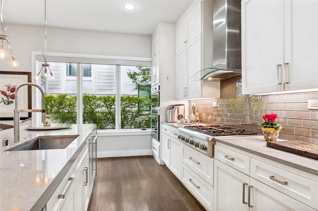 Bentley Place - Residential