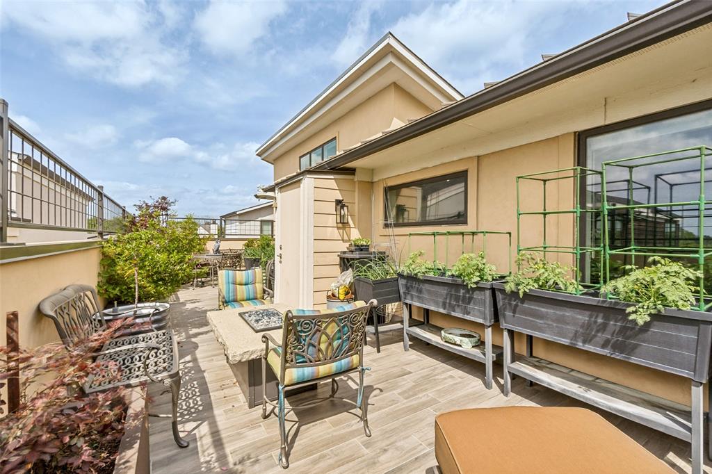 Bentley Place - Residential