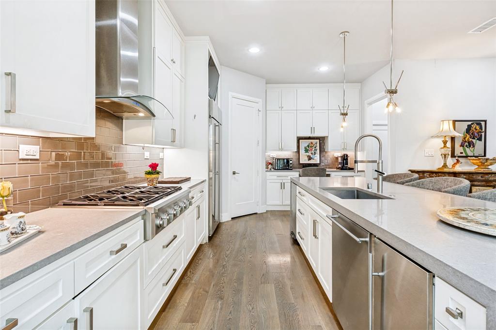 Bentley Place - Residential