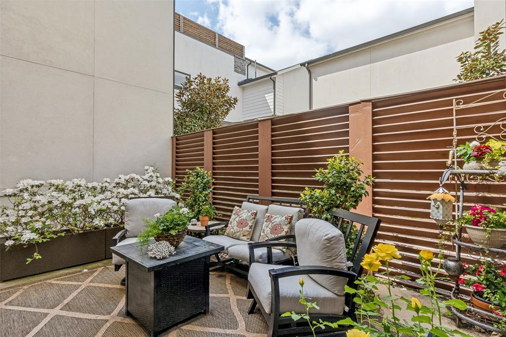 Bentley Place - Residential