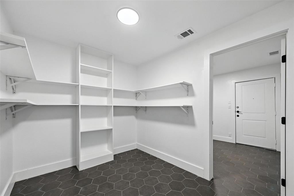 F M Thompson Add - Residential Lease