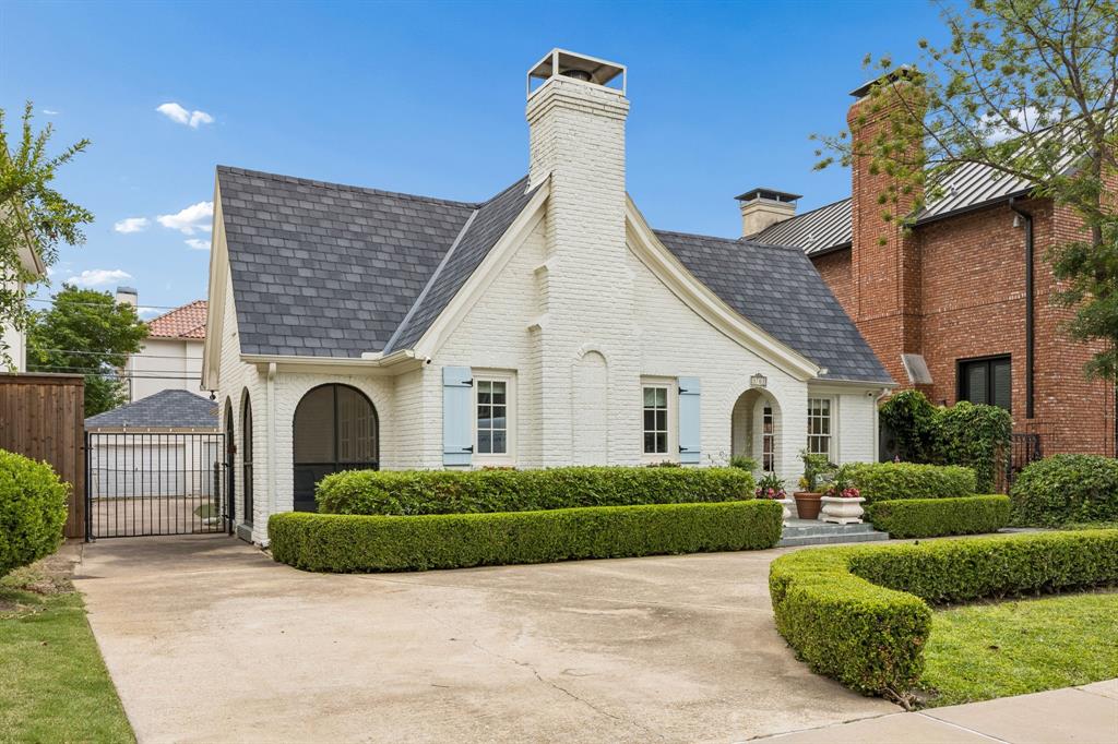 3703 Granada Avenue