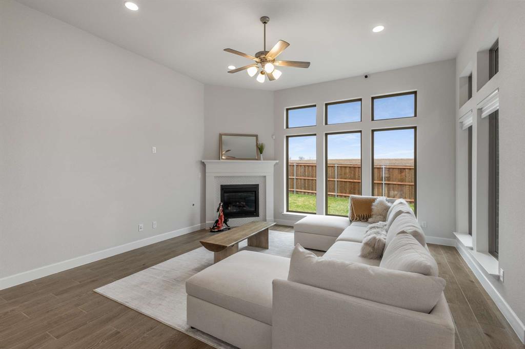 Ventana Ph 5b - Residential