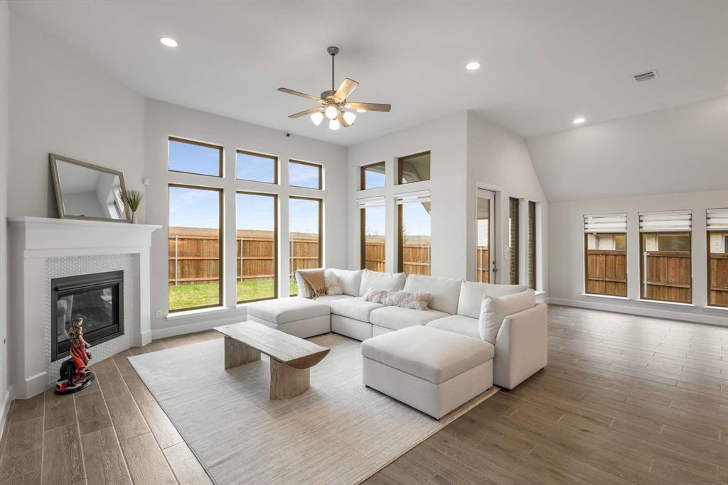 Ventana Ph 5b - Residential