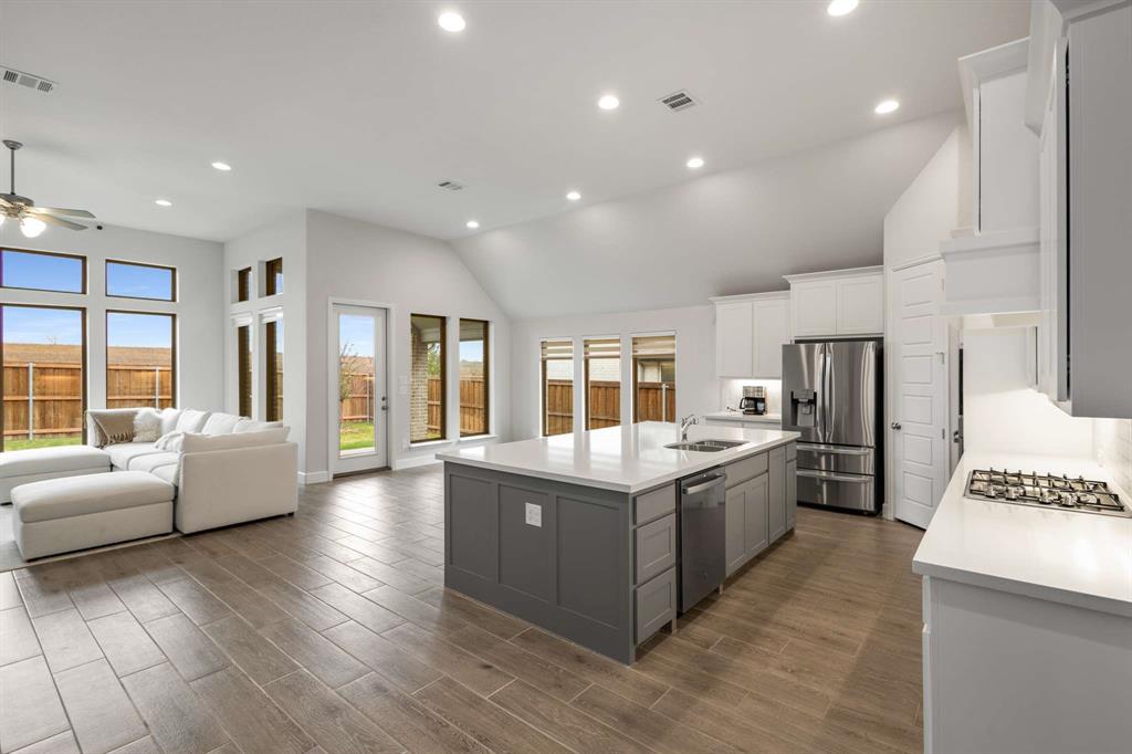 Ventana Ph 5b - Residential