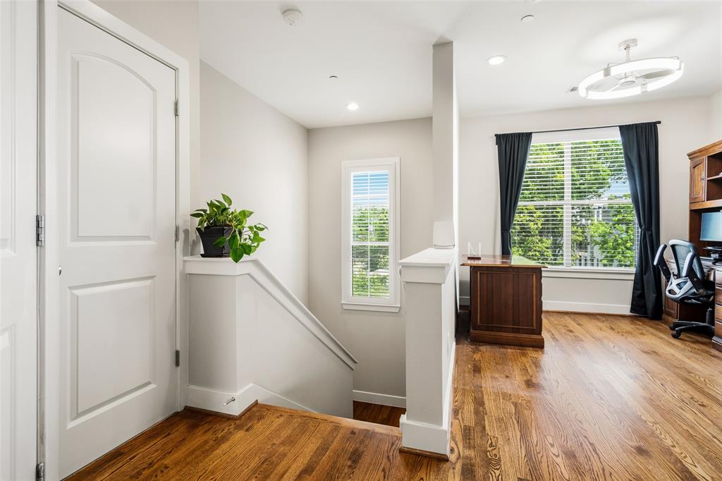 Palo Alto Twnhms Condo - Residential