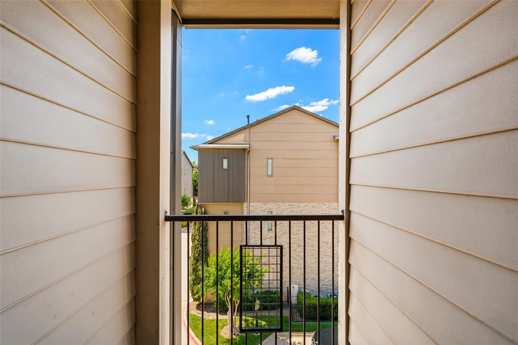 Palo Alto Twnhms Condo - Residential