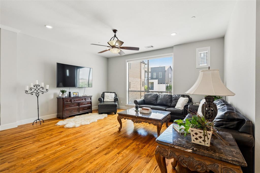 Palo Alto Twnhms Condo - Residential