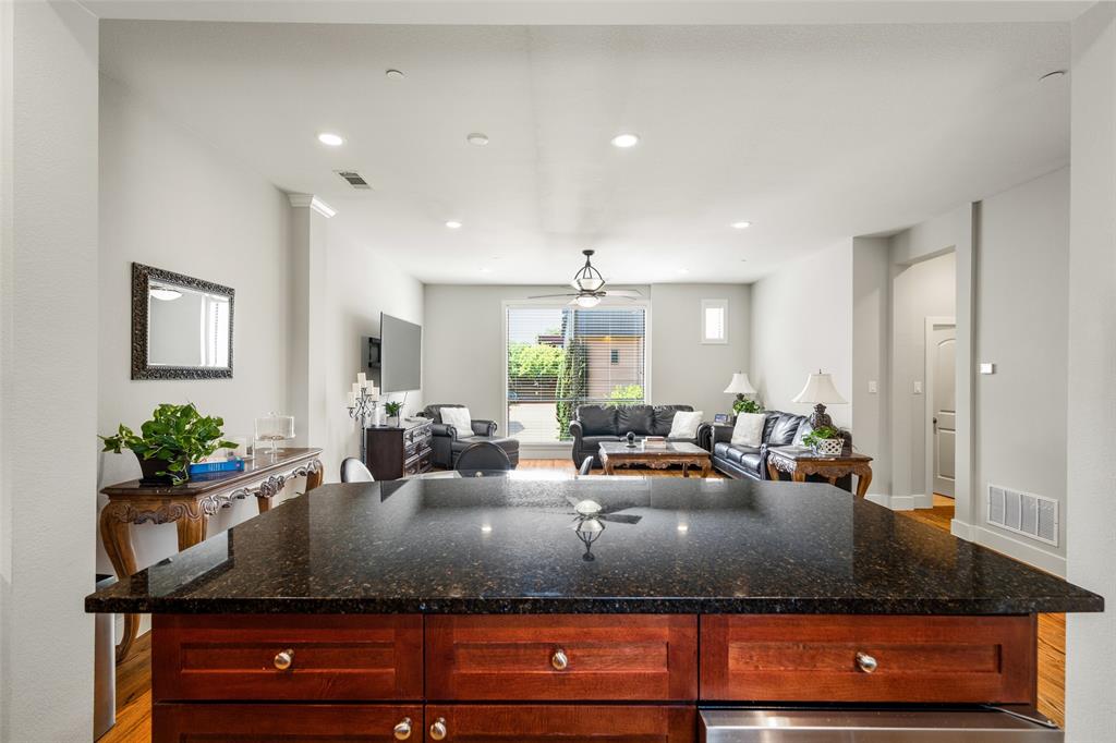 Palo Alto Twnhms Condo - Residential