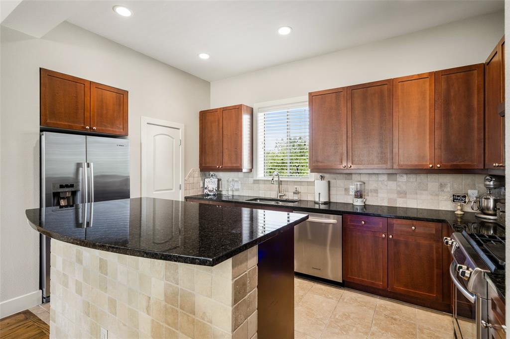 Palo Alto Twnhms Condo - Residential