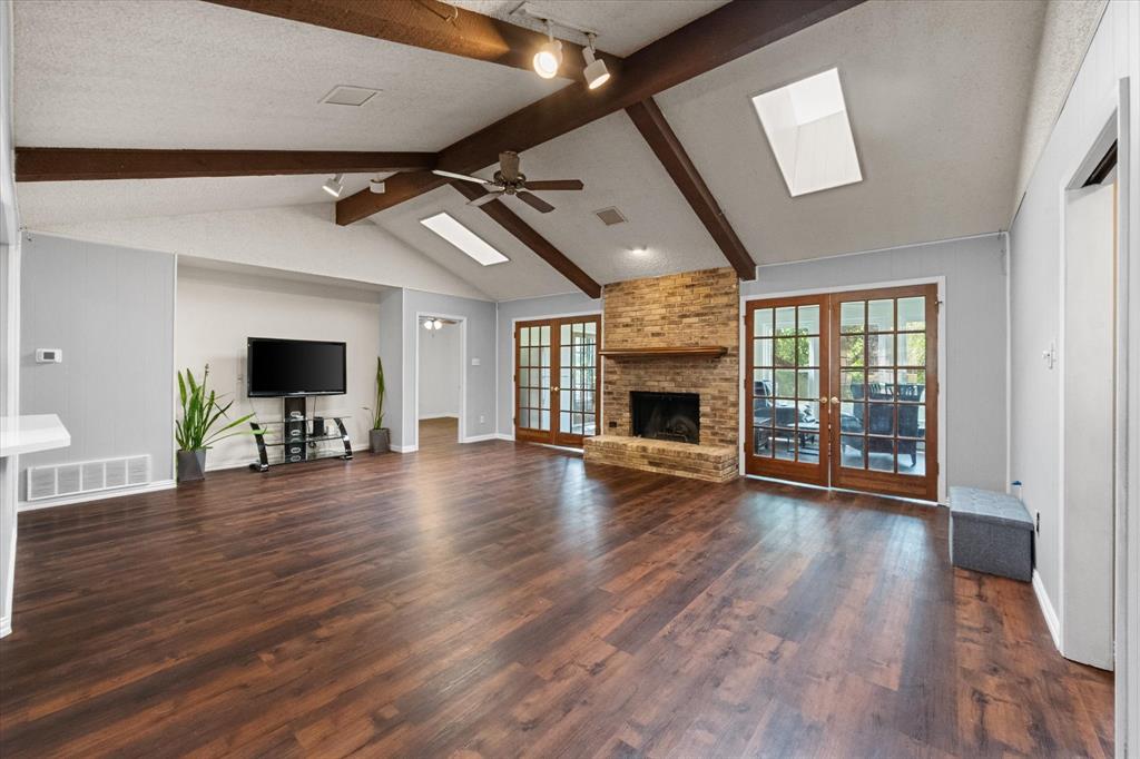 Cobblestone Square - Residential