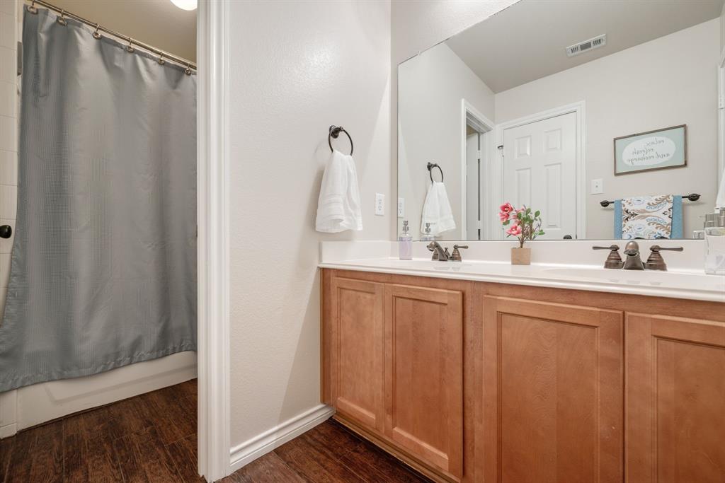 Fort Worth, Texas 76244, United States, 4 Bedrooms Bedrooms, ,4 BathroomsBathrooms,Residential,Contingent,161379